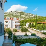 Lavanda Starigrad Paklenica