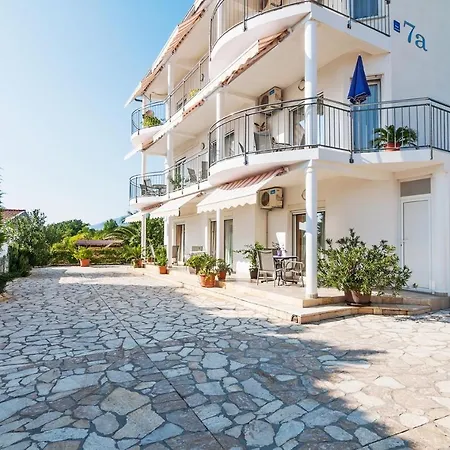 Lavanda * Starigrad Paklenica