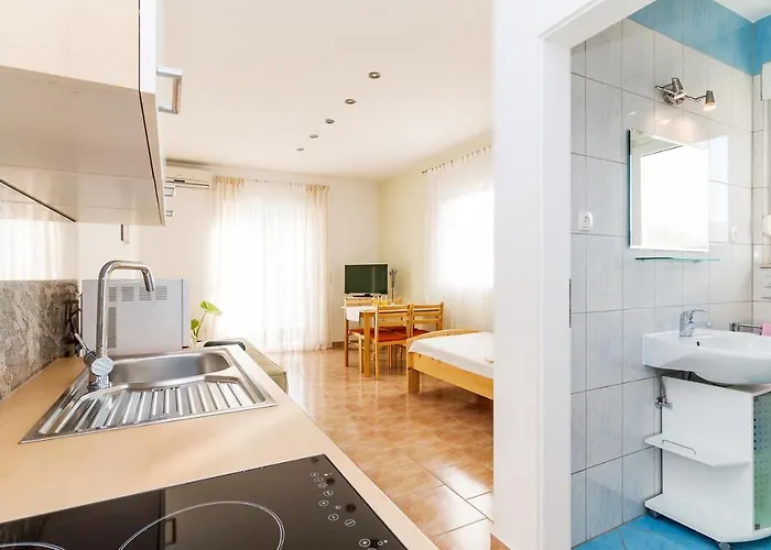 Lavanda Appartamento Starigrad Paklenica